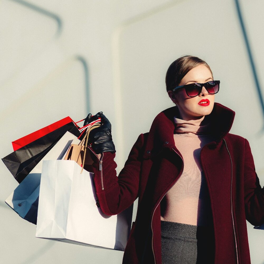 Meet your Posher, Elena